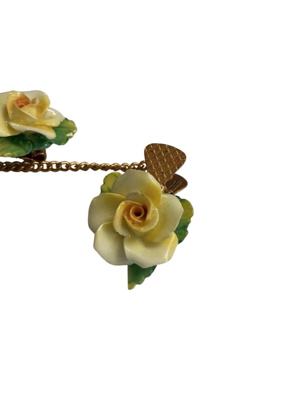 Vintage Porcelain Yellow Rose Sweater Clip With Gold-Tone Chain And Textured Cli - Picture 8 of 10